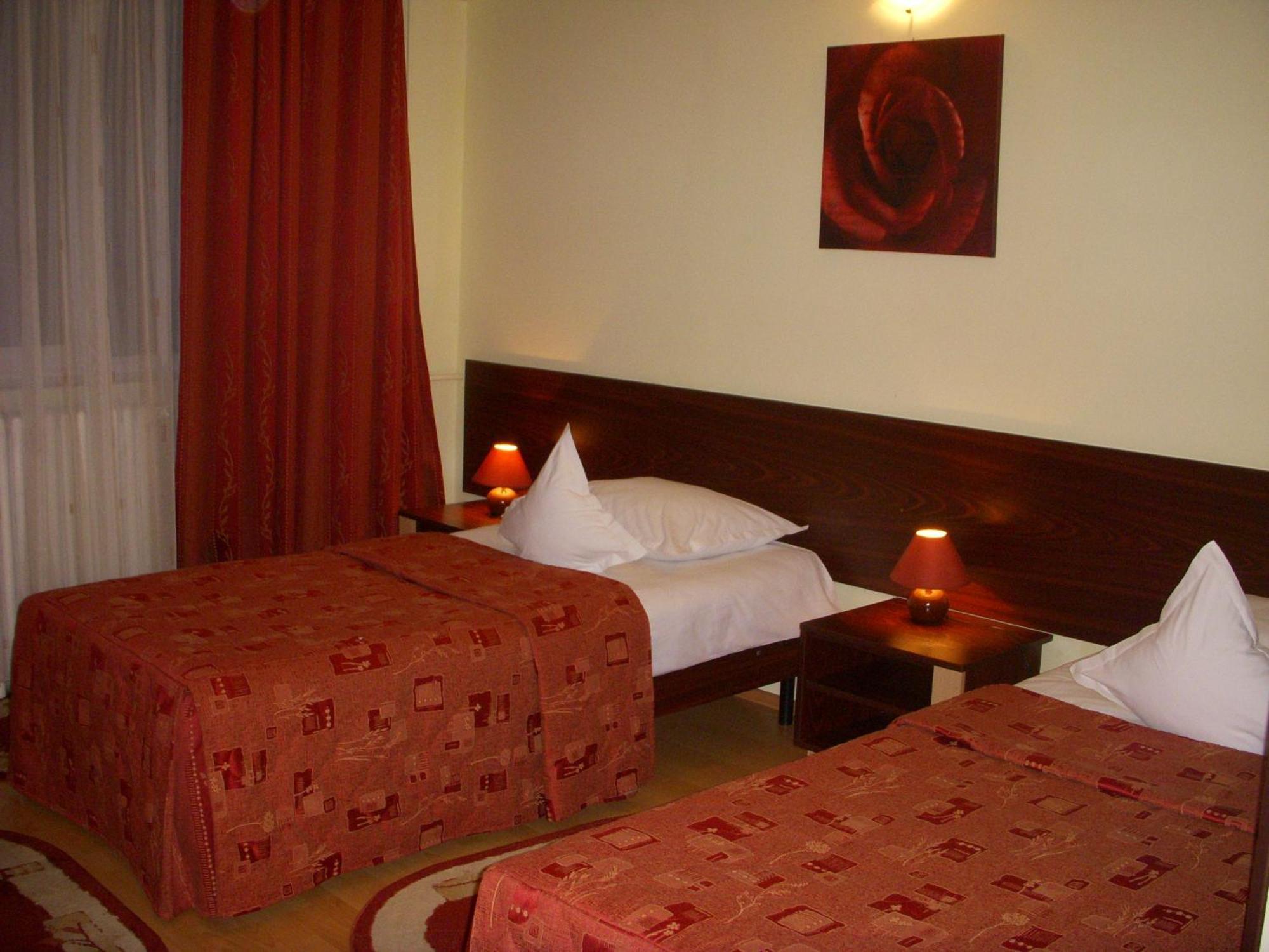 Hotel Decebal Braşov Dış mekan fotoğraf